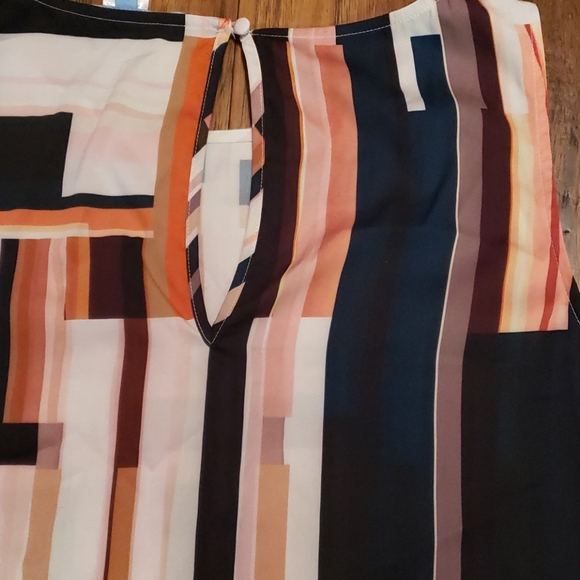 NWT Antonio Melani Sleeveless Blouse - Picture 4 of 4